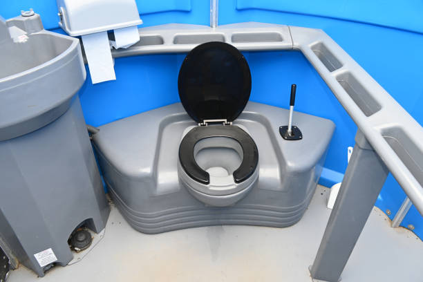 Best Portable restroom trailer rental  in Lexington, MN